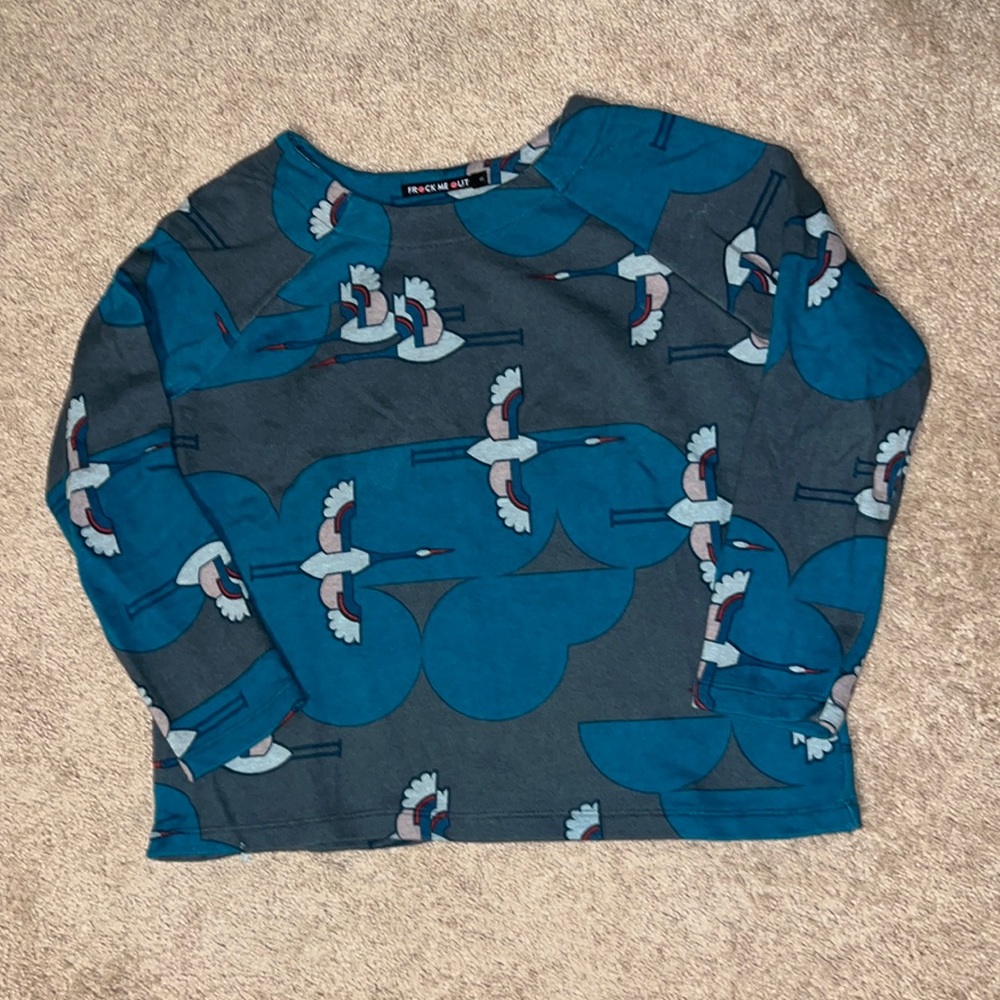 Women’s bird print sweater, size small.